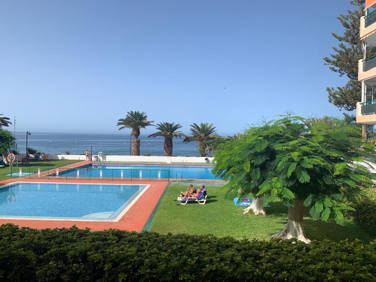 Comodoro, Situado En Frente Del Mar Apartment Лос Кристианос Екстериор снимка