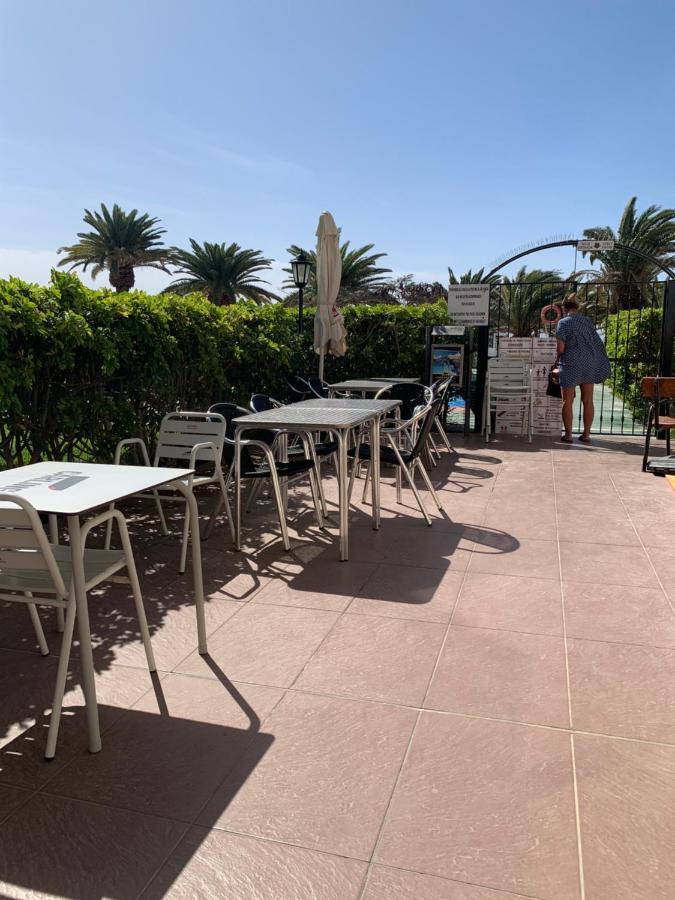 Comodoro, Situado En Frente Del Mar Apartment Лос Кристианос Екстериор снимка